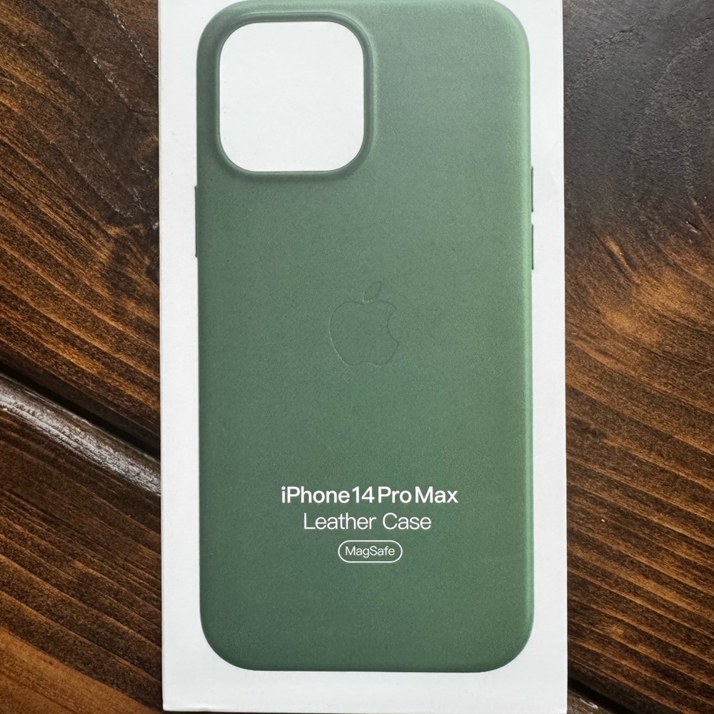 Apple iPhone 14 Pro Max Leather Case - Forest Green
